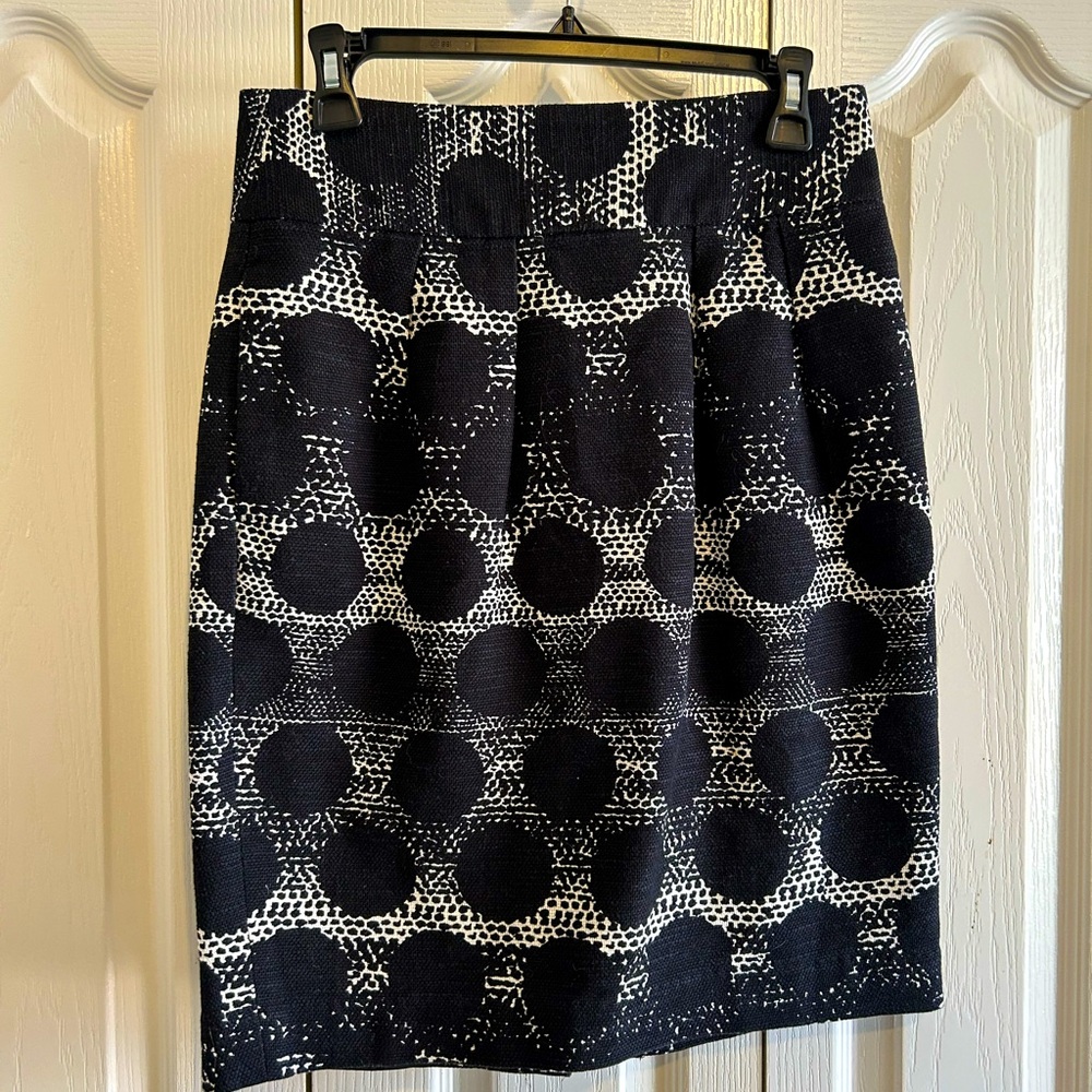 Banana Republic Black & White Knee Length A Line Skirt In Women’s Size 4 NWOT